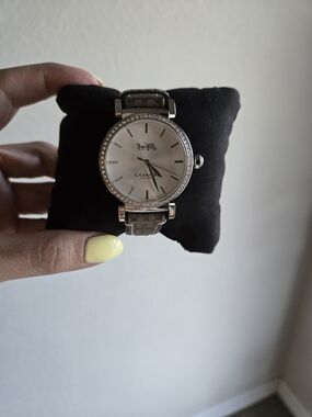 COACH Brand New Unworn Silver Dial Brown Leather Strap Watch